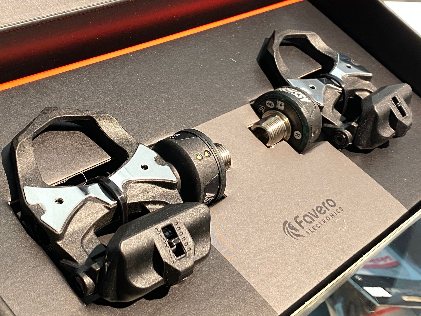 Road Bike Rental Singapore Power Meter Pedals - Favero Assioma PRO RL-2 Dual-Sided Power Meter Pedals